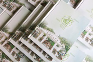 【畢業(yè)同學(xué)錄照片書(shū)的價(jià)格】 做畢業(yè)影集冊多少