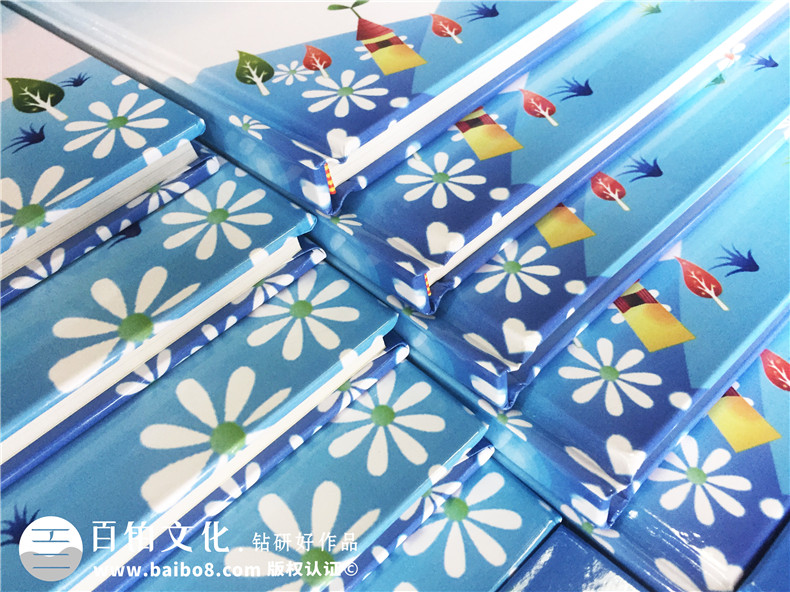 幼兒園畢業(yè)紀念冊怎么做-小果子幼兒園畢業(yè)相冊