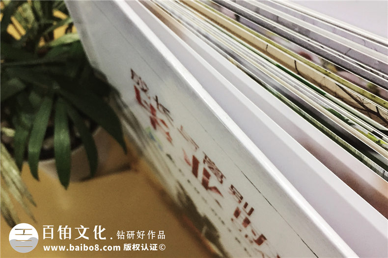 初中畢業(yè)紀念冊設計-時(shí)光的小火車(chē)記錄著(zhù)校園成長(cháng)-嘉祥外國語(yǔ)學(xué)校