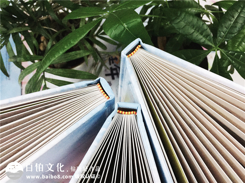 充滿(mǎn)童趣的小學(xué)畢業(yè)留戀冊制作制作-同學(xué)錄相冊定做-畢業(yè)冊設計