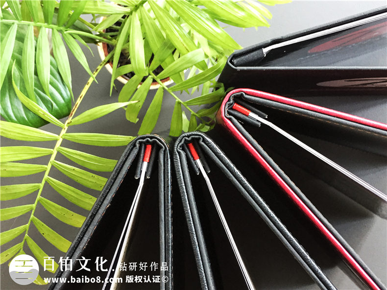 餐飲企業(yè)如何做高級精美的菜譜畫(huà)冊-很有創(chuàng  )意個(gè)性的菜單宣傳冊樣式