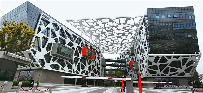 看了這組辦公園區導視系統設計 原來(lái)國內大佬公司不止企業(yè)做得牛!