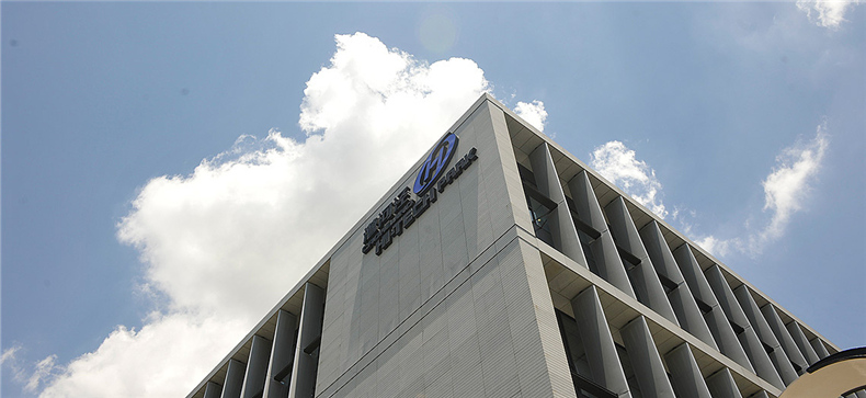 看了這組辦公園區導視系統設計 原來(lái)國內大佬公司不止企業(yè)做得牛!