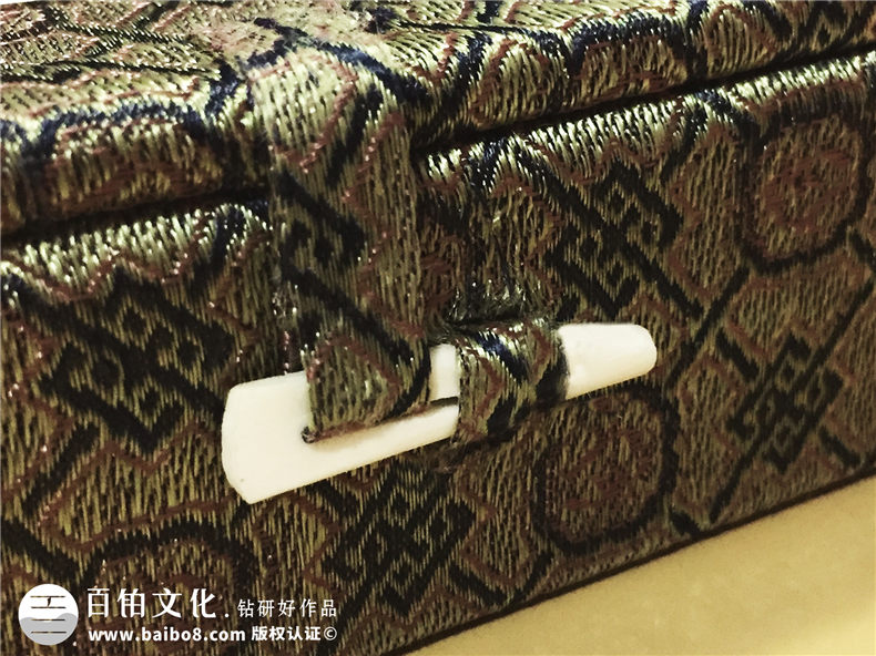 線(xiàn)裝家譜復古包裝盒-家譜族譜裝訂制作