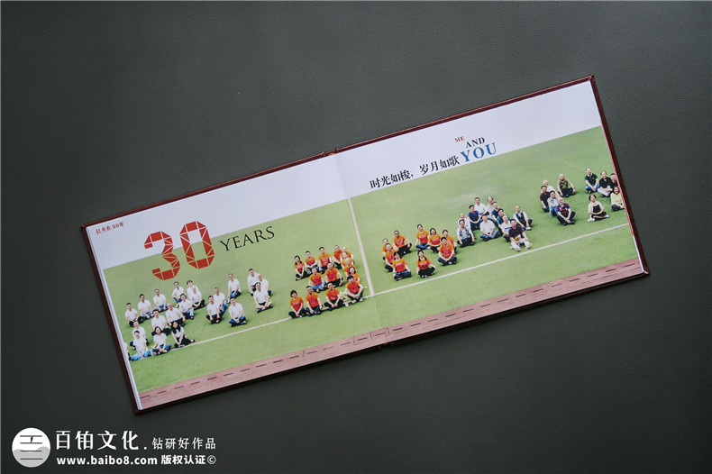 畢業(yè)30年之際 做一本同學(xué)聚會(huì )紀念冊 刷爆好評 卻有人偷偷抹眼淚!