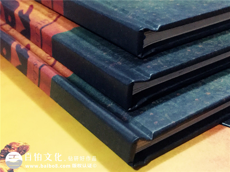 成都中醫藥大學(xué)六十周年校慶同學(xué)聚會(huì )紀念冊