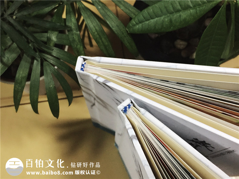 成都二龍中學(xué)畢業(yè)三十周年同學(xué)聚會(huì )紀念冊