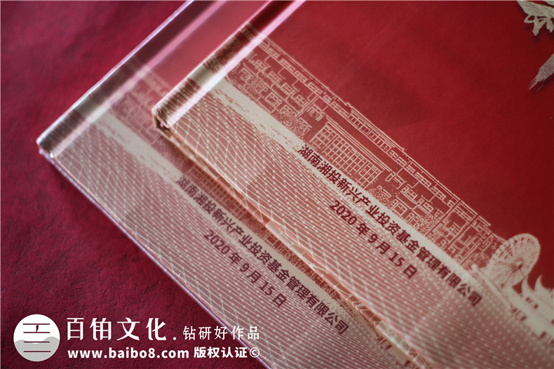 公司3周年慶紀念畫(huà)冊設計-員工入職三周年為做紀念冊的感言怎么寫(xiě)