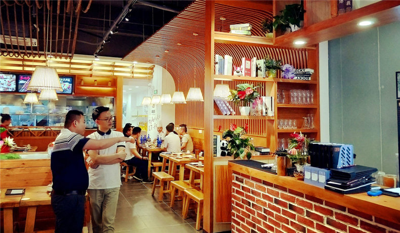 燒烤店vi設計-這一套連鎖加盟餐飲品牌全案策略設計,勝千萬(wàn)廣告費!