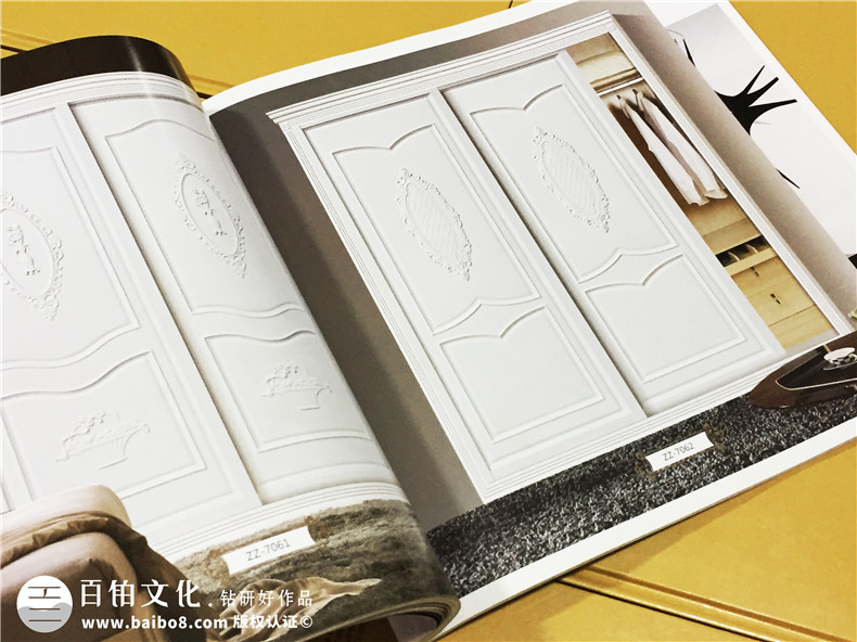至尊精雕移門(mén)宣傳畫(huà)冊-家具產(chǎn)品畫(huà)冊設計