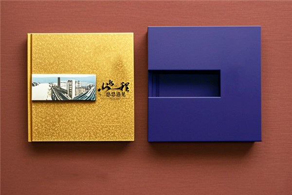 時(shí)光鎏金?領(lǐng)袖典藏,高端紀念冊定制-讓榮耀永駐歲月長(cháng)河