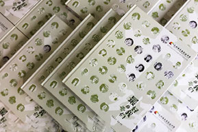 制作畢業(yè)紀念冊 查閱專(zhuān)業(yè)紀念冊設計公司的畢業(yè)紀念冊設計方案！